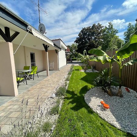 Tutti Apartman Balatonlelle Exterior photo