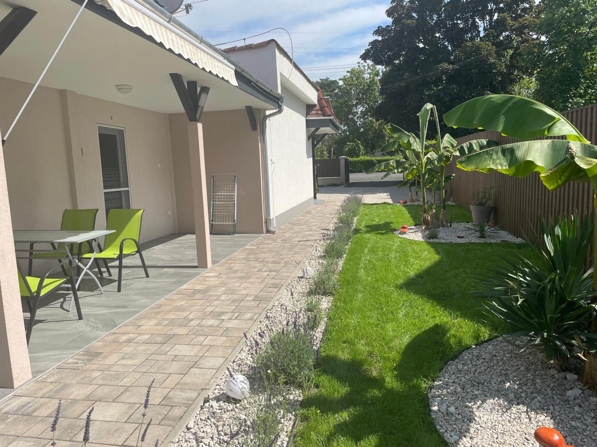Tutti Apartman Balatonlelle Exterior photo