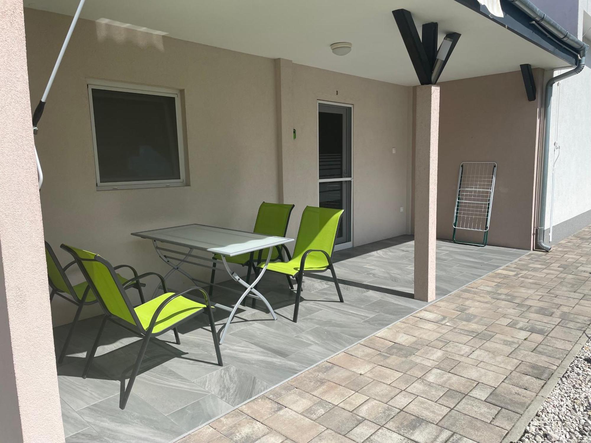 Tutti Apartman Balatonlelle Exterior photo